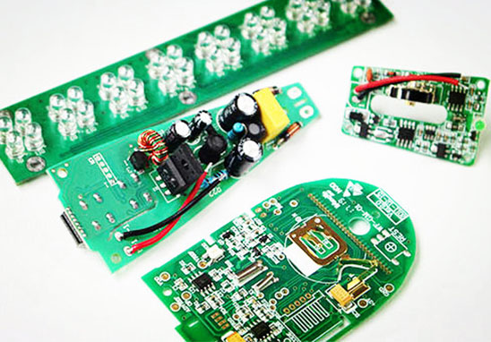 為什么PCB板顏色絕大多數(shù)都是綠色的？